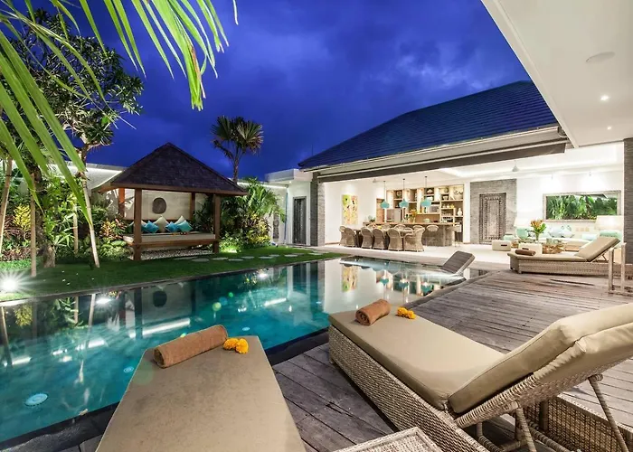 Luxurious 2Bd Villa In Seminyak