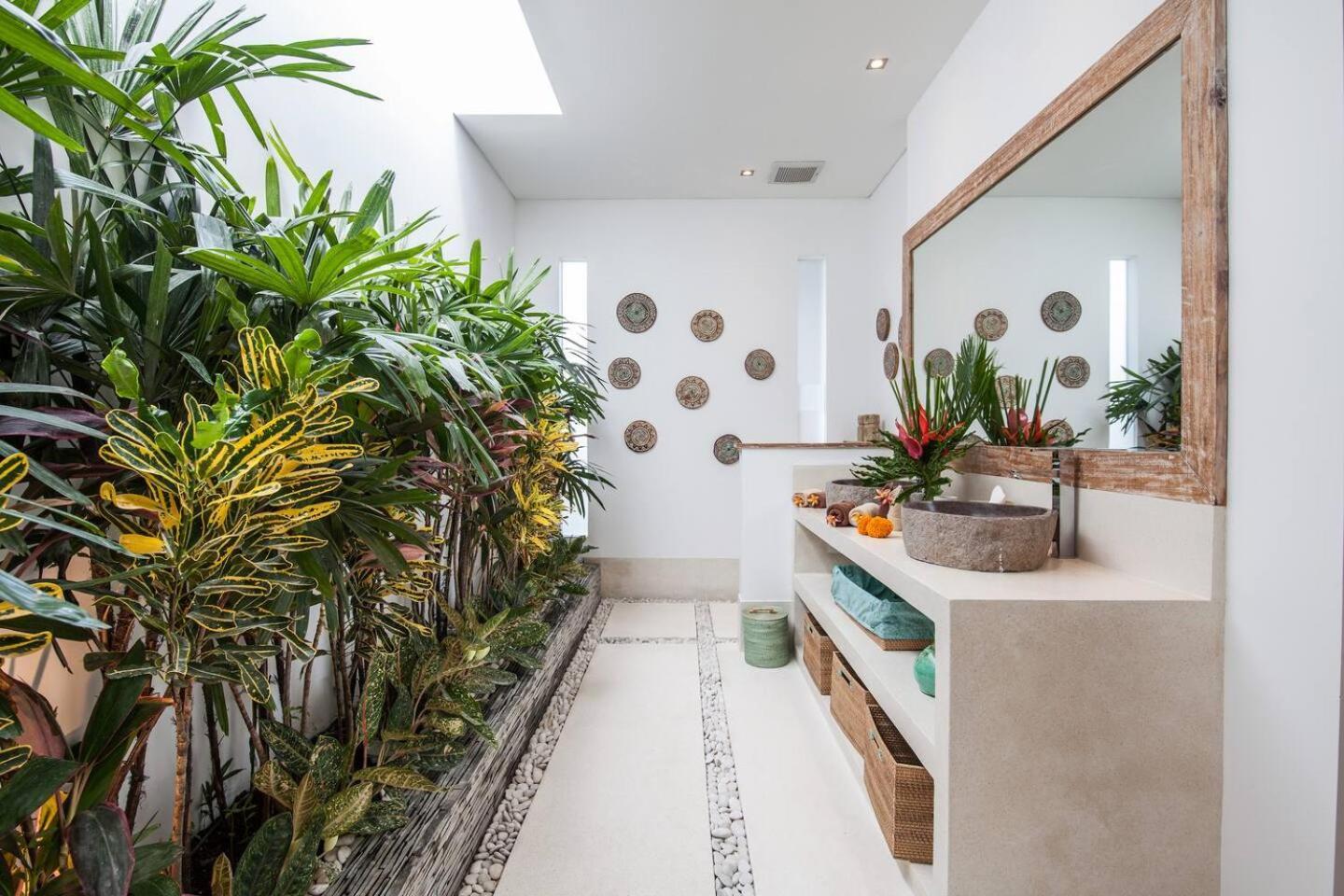Villa Luxurious 2br In Seminyak (Bali)