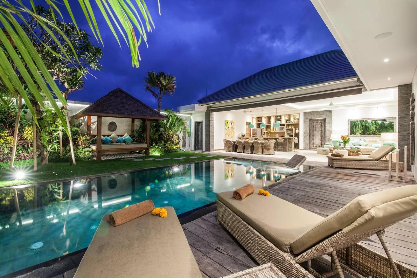Luxurious 2br In * Seminyak (Bali)